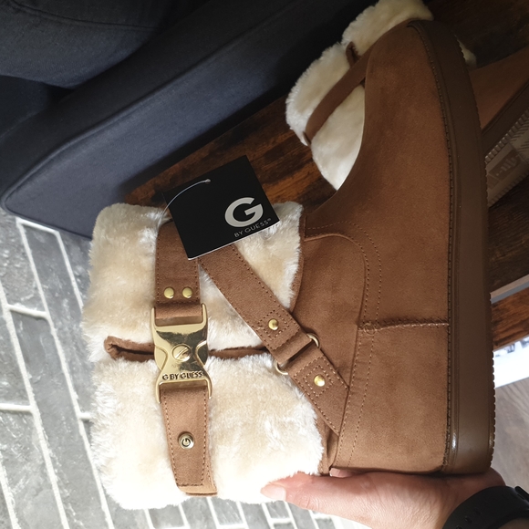 Authentic Warm boots by G by Guess brown size 8 NWT - Picture 11 of 13